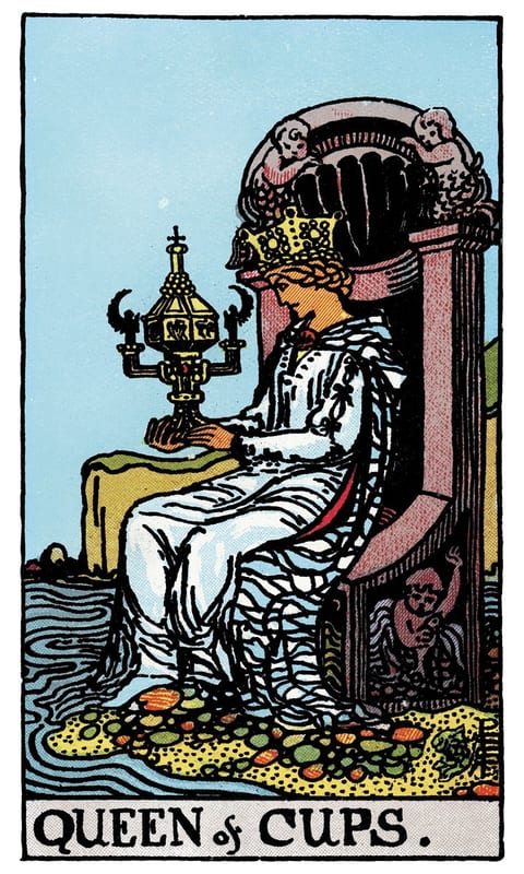 Queen of Cups, Rider–Waite–Smith deck